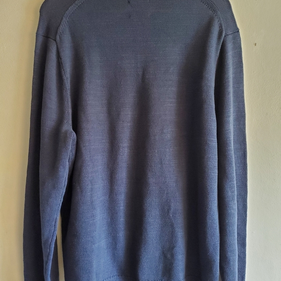 Abercrombie and Fitch men's sweater size Large. - Picture 5 of 10